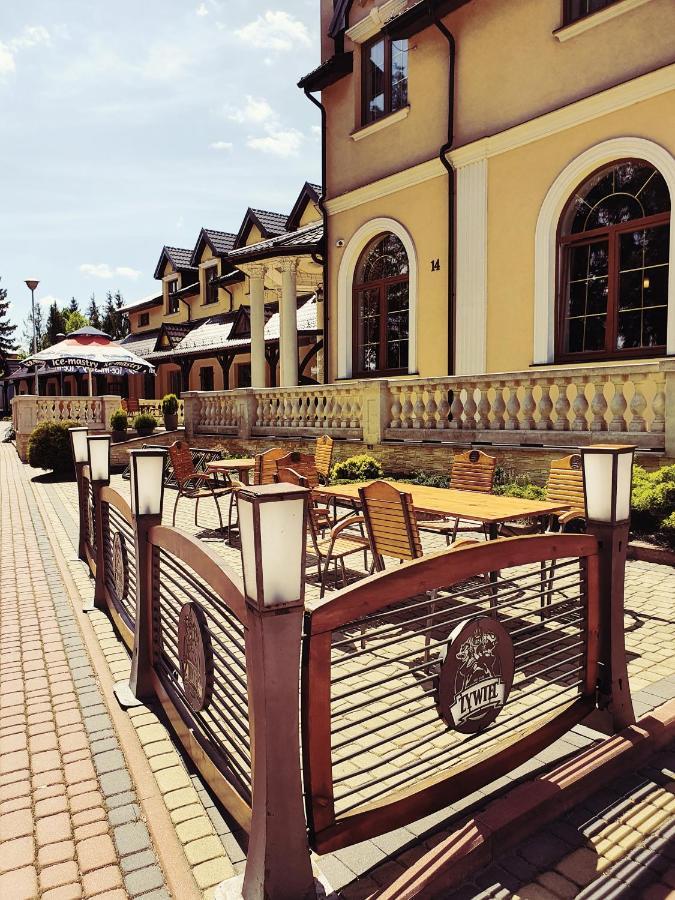 Hotel "Xavier" Lubycza Krolewska Exterior photo